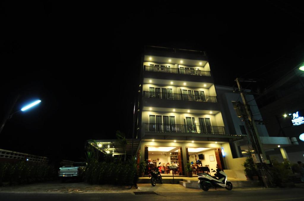 Hotel Choophorn House Sha à Plage de Kata Extérieur photo